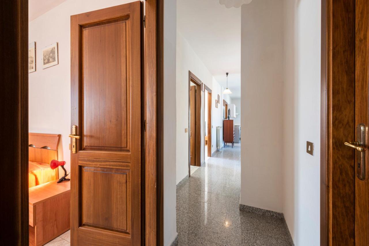 Residenza Tirrenia By Mmega Appartement Marina di Massa Buitenkant foto